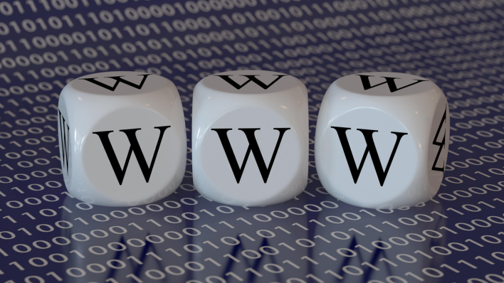 Drei Würfel mit dem Buchstaben W liegen neben einander (Foto: Colourbox)