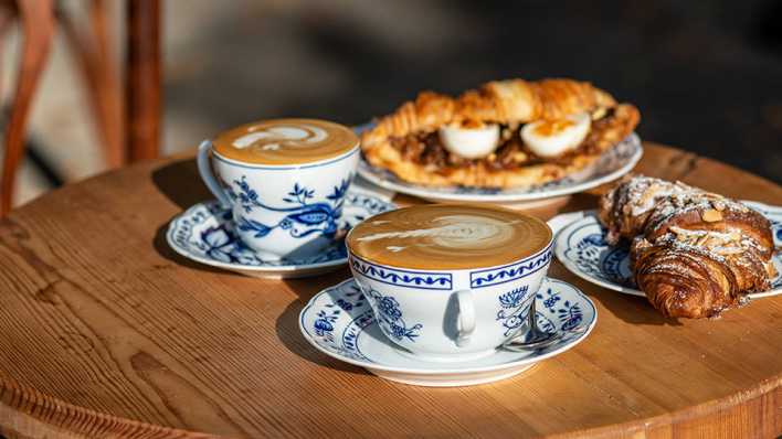 Leckere Croissants im La Maison in Berlin-Kreuzberg (Foto: imago/F. Anthea Schaap)