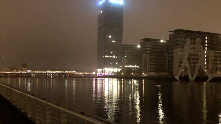 Parkplatz-Elsenbruecke-Spree Bild: rbb 88.8 Parkplatz-Elsenbruecke-Spree Bild: rbb 88.8