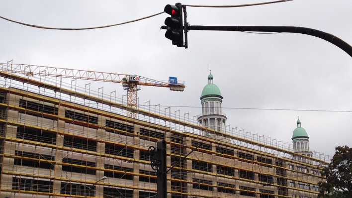 Die ehemailge Oberfinanzdirektion an der Ekche Warschauer Straße/Frankfurter Allee (Foto: radioBERLIN 88,8) Die ehemailge Oberfinanzdirektion an der Ekche Warschauer Straße/Frankfurter Allee (Foto: radioBERLIN 88,8)