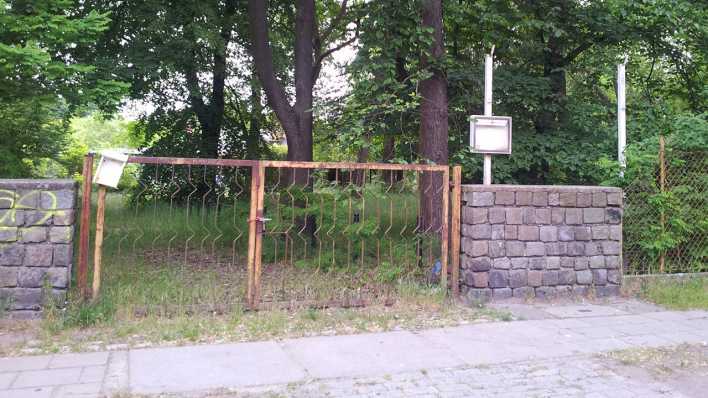Eingang zum Wernerbad ein Mahlsdorf, Foto: Doris Anselm (radioBERLIN 88,8)
