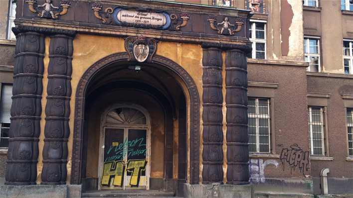 Das städtische Krankenhaus in Neukölln (Quelle: rbb / Miriam Keuter) Das städtische Krankenhaus in Neukölln (Quelle: rbb / Miriam Keuter)