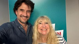 Oliver Mommsen und Moderatorin Marion Hanel (Quelle: rbb/Marion Hanel)