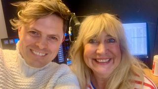 Michael Patrick Kelly und rbb 88.8 Moderatorin Marion Hanel (Quelle: rbb/Marion Hanel)