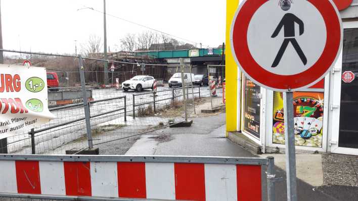 Baustelle Sterndamm am S-Bahnhof Schöneweide; Foto: radioBERLIN/Doris Anselm Baustelle Sterndamm am S-Bahnhof Schöneweide; Foto: radioBERLIN/Doris Anselm