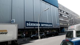 Das ehemalige Möbel-Krieger-Haus in der Genthiner Straße (radioBERLIN 88,8 / Hendrik Schröder)