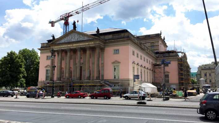 Außenaufnahme der Staatsoper in Berlin (radioBERLIN 88,8)