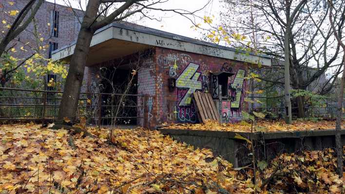 Außenaufnahme eines Gebäudes der ehemaligen Stammbahn von Zehlendorf nach Griebnitzsee (Foto: radioBERLIN 88,8 / Doris Anselm) Außenaufnahme eines Gebäudes der ehemaligen Stammbahn von Zehlendorf nach Griebnitzsee (Foto: radioBERLIN 88,8 / Doris Anselm)
