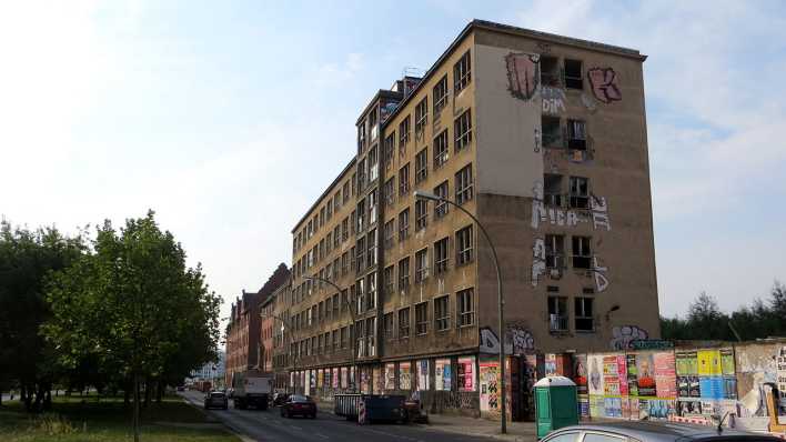 Die frühere Filter- und Vergaserfabrik am Stralauer Platz (Foto: Flickr / Zug55 / CC) Die frühere Filter- und Vergaserfabrik am Stralauer Platz (Foto: Flickr / Zug55 / CC)