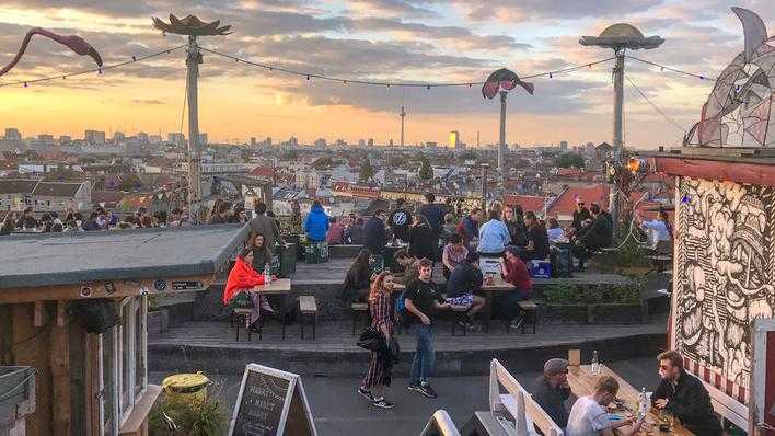 rbbFernsehen_2019:07:02_-Bilderbuch:_Berlin-Neukölln