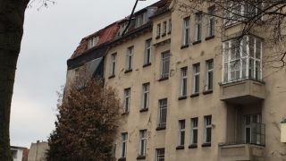 Unbewohntes Wohnhaus in Berlin-Steglitz Hindenburgdamm Ecke Gardeschützenweg (Quelle: rbb/Ansgar Hocke)