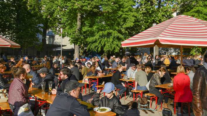 Prater Biergarten, Kastanienallee, Prenzlauer Berg, Pankow, Berlin (Quelle: dpa/Schoening) Prater Biergarten, Kastanienallee, Prenzlauer Berg, Pankow, Berlin (Quelle: dpa/Schoening)